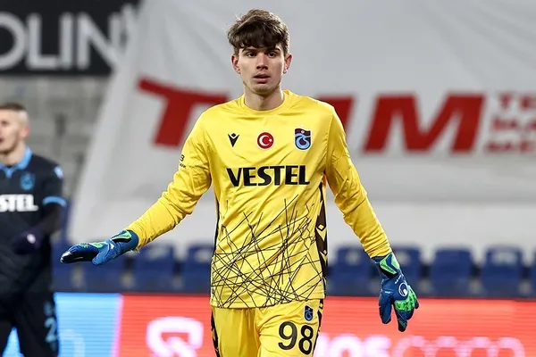 trabzonspor-kalecisi-kagan-moradaoglu-yksde-turkiye-898si-oldu-1658236460510.jpg