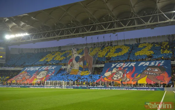 Fenerbahçe - Galatasaray derbisinde dikkat çeken kareler! O hareket damga vurdu... - 31