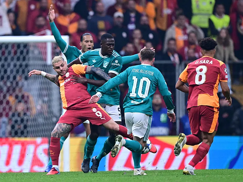 Spor yazarları Galatasaray'ın Liverpool zaferini değerlendirdi! "Enerji patlaması" - 17