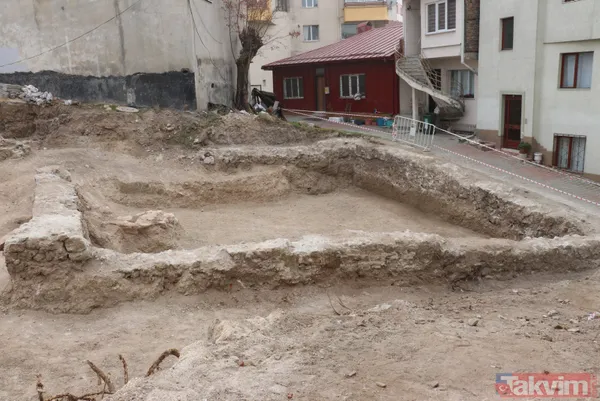 Bolu'da inşaat kazısı sırasında tarihi eser kalıntıları bulundu - 7