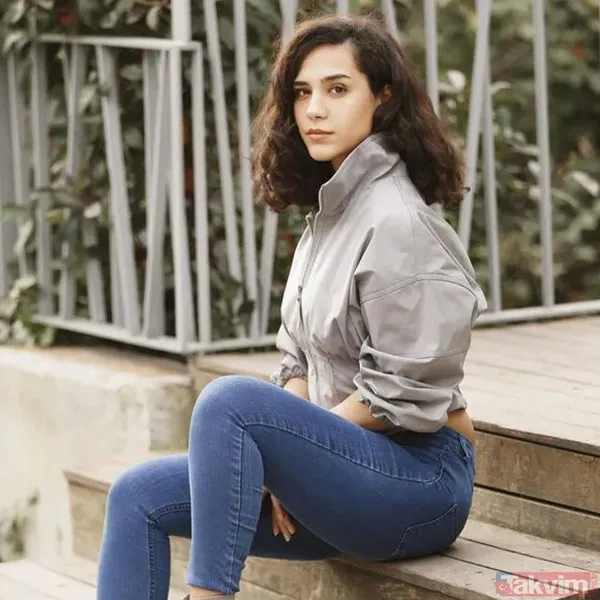 Yaprak Dökümü’nün Ayşe'si Şebnem Ceceli son haliyle mankenlere taş çıkardı! Fahriye Evcen ile Gökçe Bahadır'ın minik kardeşiydi! - 9