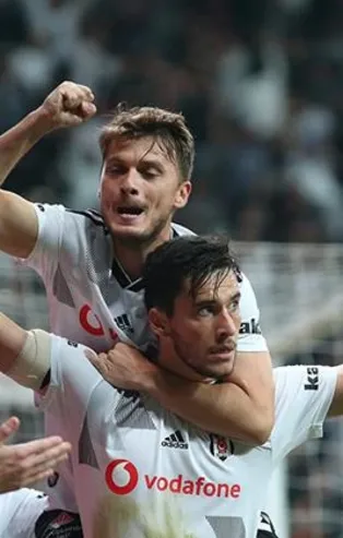 Son dakika: Umut Nayir koronavirüs testinin negatife döndüğünü açıkladı
