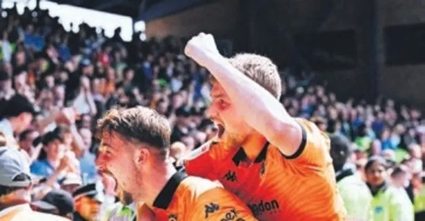 Hull City ligde kaldı!