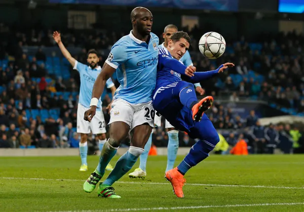 ukrayna-rusya-savasindan-kacip-turkiyeye-gelen-ukraynali-milli-futbolcu-oleksandr-yakovenko-manisada-kaza-yapt-1647141798561.jpg Ukrayna Rusya savaşından kaçıp Türkiye'ye gelen Ukraynalı milli futbolcu Oleksandr Yakovenko Manisa'da kaza yaptı-2