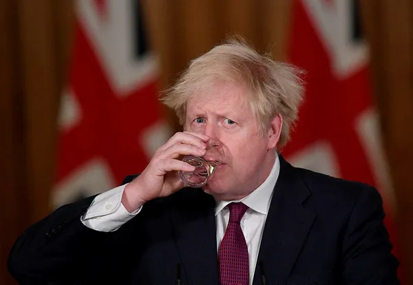 ingiltere-basbakani-boris-johnson-koronavirusun-mutasyona-ugradigini-acikladi-ulke-kepenk-indiriyor-1608405213592.jpg