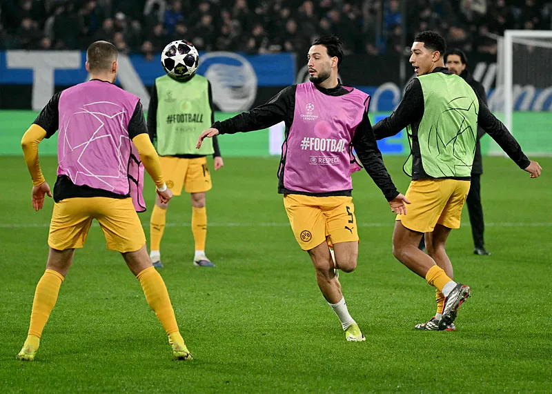 Borussia Dortmund'un yıldızı Galatasaray'a! Transferin gözdesi Ramy Bensebaini - 19