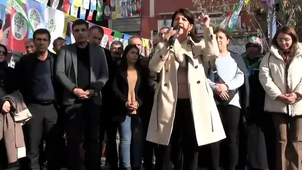 hdpnin-aksenere-ofkesi-dinmiyor-pervin-buldan-agzina-geleni-soyledi-kur-dusmani-nefret-tohumu-saciyor-iftiraci-1668171244921.jpg HDPKK'nın Meral Akşener'e öfkesi dinmiyor! Pervin Buldan ağzına geleni söyledi: Kürt düşmanı, nefret tohumu saçıyor, iftiracı...-2