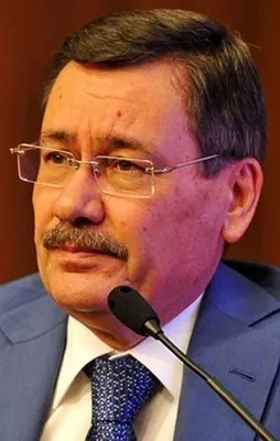 Gözler Melih Gökçek'te!