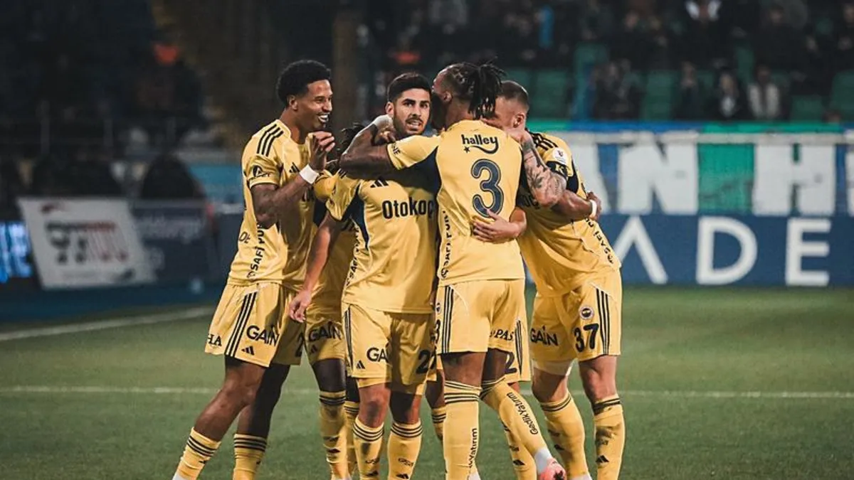 Fenerbahçe'de 9 futbolcunun ilk derbisi!