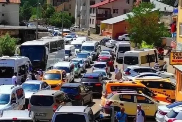 43 ilin geçiş noktası kilitlendi! Kuyruğun sonu görünmüyor-3