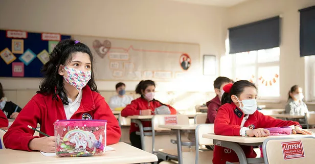 Milli Eğitim Bakanı Mahmut Özer duyurdu! Kasımdan itibaren ücretsiz