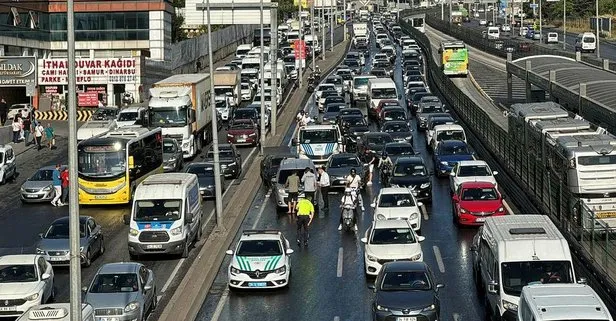 Aynı mevki 2 farklı kaza! Çok sayıda yaralı var! Trafik normale döndü mü?