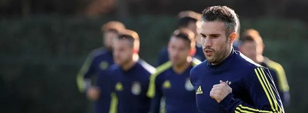 Fenerbahçede Robin van Persie ile yollar ayrılıyor!