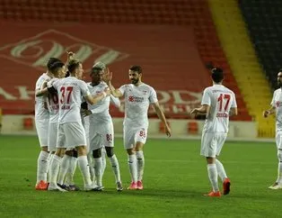 Sivasspor, Gaziantep’te tek golle kazandı