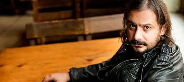 Emrah Serbes 4 kez alkol tedavisi gördü