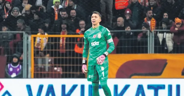 Muslera rekor peşinde
