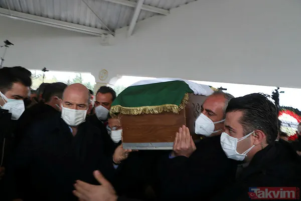 Adalet Bakanı Abdulhamit Gül'ün annesi aile mezarlığına defnedildi - 12