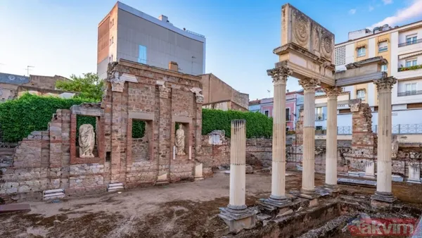 Bin yıllık imparatorluğun izleri: Roma’nın 50 harikası arasında Türkiye’den 3 antik miras dünya listesinde! - 17