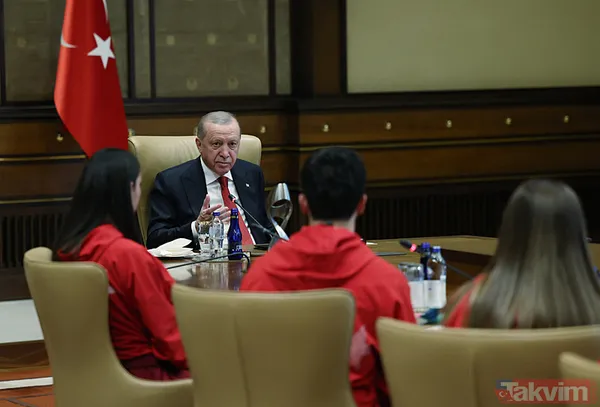 Başkan Erdoğan kabul etti! Başarılı sporcular Cumhurbaşkanlığı Külliyesi'nde - 13