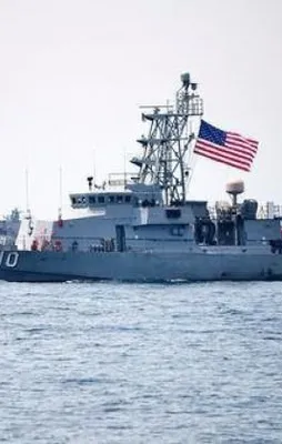 ABD savaş gemisi, İran gemisine ateş açtı!