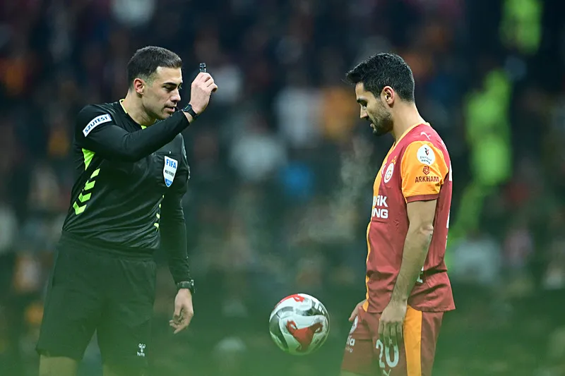 Galatasaray'ı Gaziantep FK maçı sonrası yerden yere vurdular! "Şampiyonluk hayal" - 21