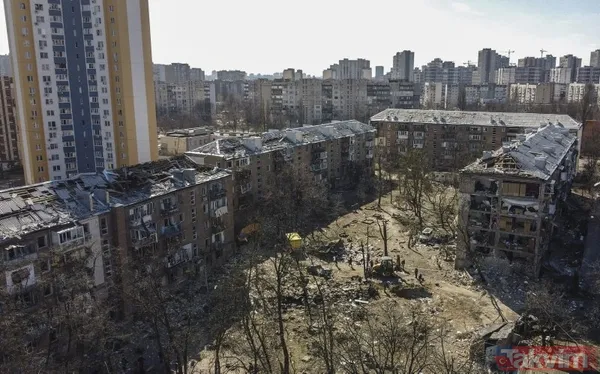 Kiev'de AVM bombalandı! Rusya-Ukrayna savaşında dehşet kareleri... - 10