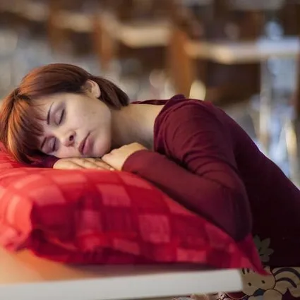 Uykusuzluğun ürküten faturası: Vücudunuz neden hiç dinlenemiyor?