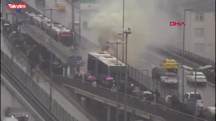 SON DAKİKA: Şişli’de metrobüste yangın
