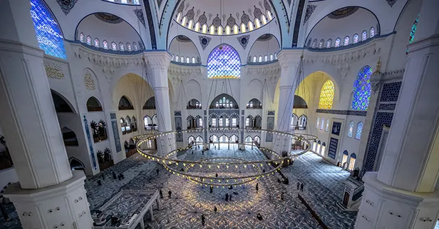 Birlikte bereket, kardeşlikte rahmet vardır! 24 Ekim 2025 Cuma hutbesi konusu ve metni!