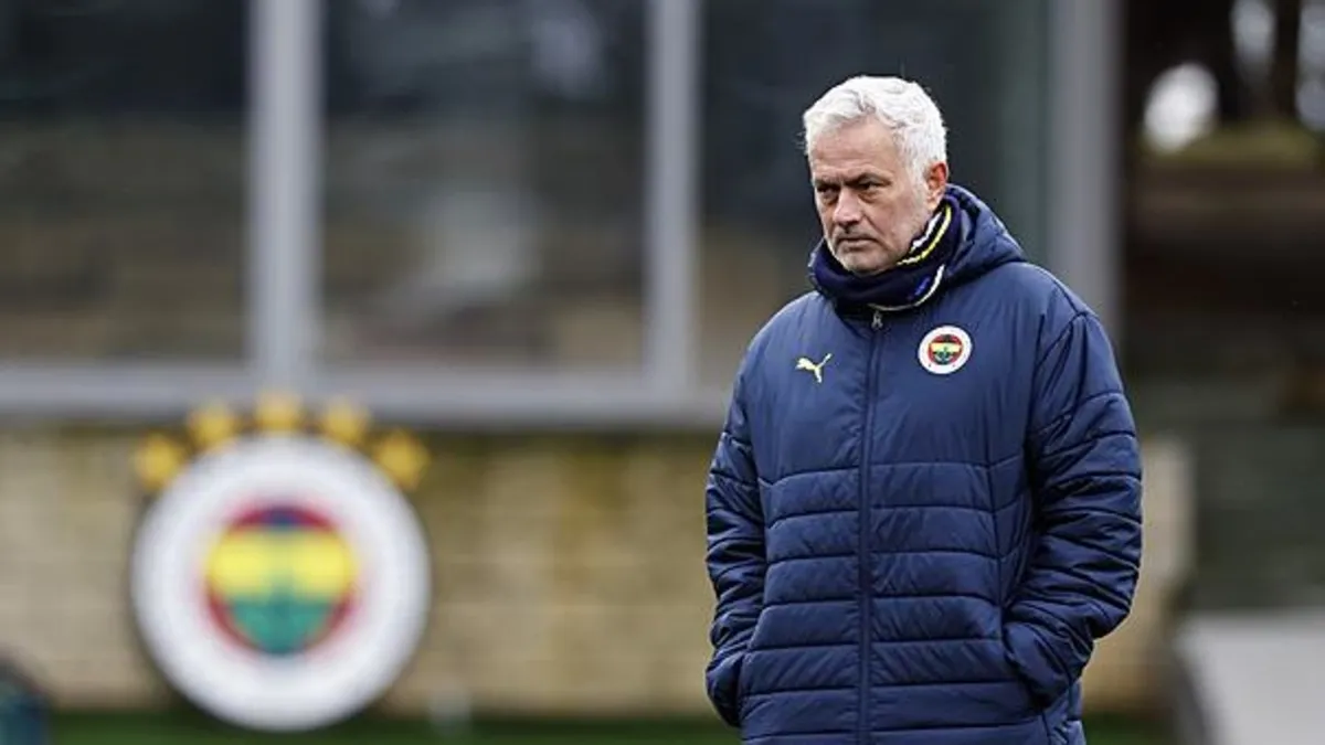 Fenerbahçe'de o transfer sezon sonuna kaldı!