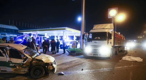 Patlayan lastiği değiştirirken canından oldu-1