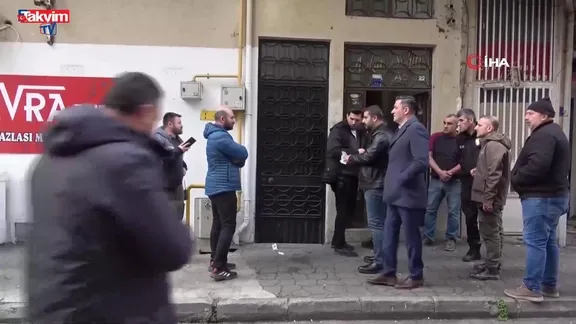 Kendini doğalgaz borusuna asan genci vatandaşlar kurtardı