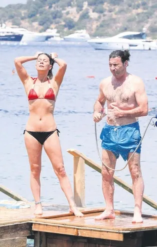 Kaya Çilingiroğlu, kızı Zehra Çilingiroğlu'nun aksine halk çocuğu olduğunu gösterdi