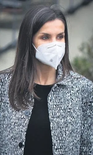 Coronavirüs dünyayı değiştirdi: Başbakanların dip boyası geldi, Kraliyet gelinleri ise saçlarını kendi kesti-4