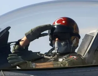 NATO’dan dikkat çeken Türk pilotu paylaşımı!