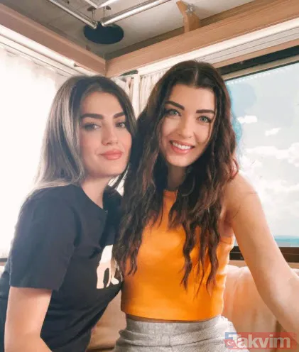 Yalancı'nın Deniz'i Burçin Terzioğlu'nun kardeşi de ünlü çıktı! Abisini de setlerden tanıyoruz bir de ablası var - 32