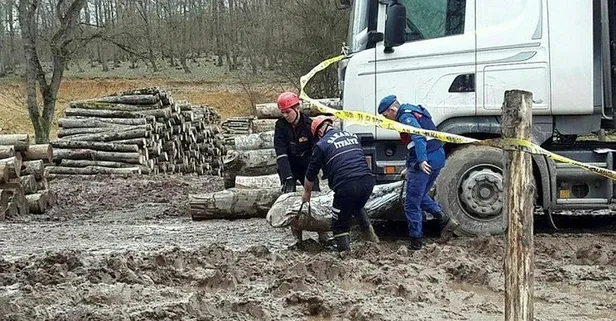 Sakarya’da feci olay! Talihsiz adam tomruğun altında kaldı...