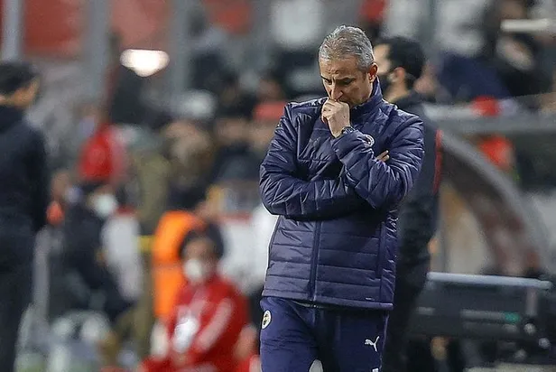 fenerbahce-teknik-direktoru-ismail-kartaldan-joachim-low-aciklamasi-bos-kagida-imza-1642278724555.jpeg Fenerbahçe teknik direktörü İsmail Kartal'dan 'Joachim Löw' açıklaması! "Boş kağıda imza..."-3