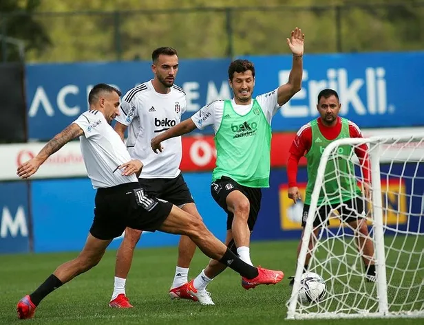 Beşiktaş Antalya deplasmanında! Kartal'ın en büyük silahı Pjanic-5