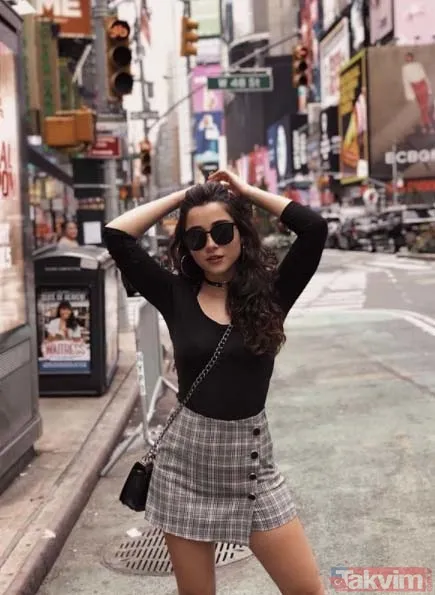 Teşkilat'ın Roza'sının gerçek yaşını duyanlar inanamadı! Sosyal medyadaki paylaşımıyla nefes kesti! Meğer Lara Domaç... - 10