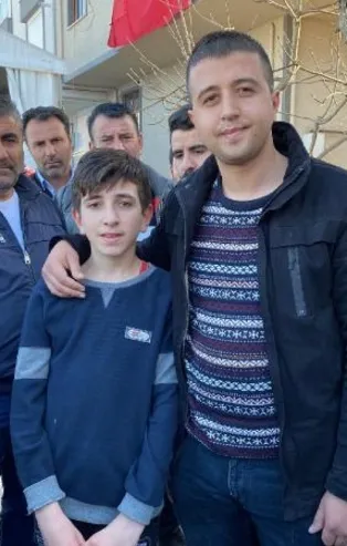 İdlib şehidi Emre Baysal'ın kardeşinden duygulandıran sözler: Geri kalan hayatımda askeriyede görev almak istiyorum