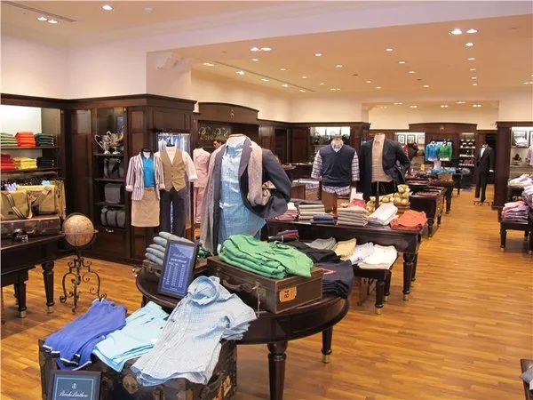 abdnin-en-eski-ve-en-prestijli-sirketlerinden-olan-brooks-brothers-iflas-etti-1594276362775.jpg