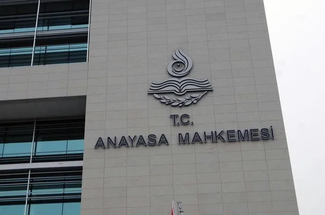 Vesayetçiyi değil, hukuku koru! AYM Engin Yıldırım'a sahip çıktı, tepkiler çığ gibi büyüdü