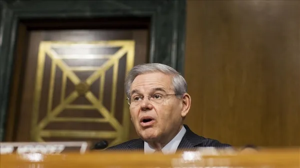 Son dakika: Türkiye düşmanı Bob Menendez'den rüşvet skandalı! 400 bin dolar değerindeki külçe altını cebe indirmişti: Görevden ayrıldığını duyurdu-4