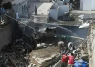 Son dakika: Pakistanda yolcu uçağı düştü! Çok sayıda ölü var