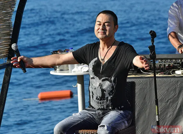 300 Kişilik Grup Kurmuşum, Herkesten Para İstemişim! İnanmayın Diye Söylüyorum. Eğer Benim Adıma Sizden Para İsteyen Olursa Da Sakın"