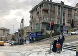 Ankara'da apartmana yıldırım düştü