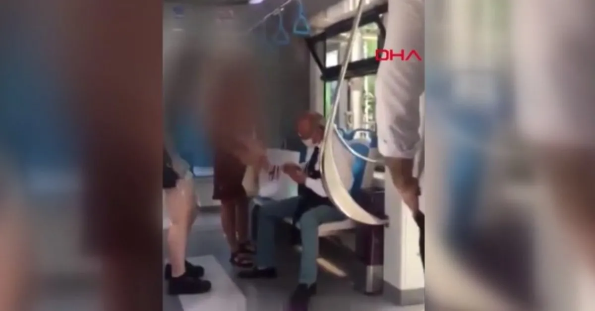 İzmir Karşıyaka'da emekli hakime tramvayda fotoğraflı taciz suçlaması