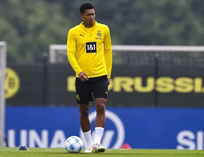 Ağabeyinden sonra kardeşi de Dortmund’da