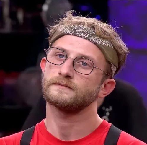 Masterchef'ten elenmeyi hazmedemedi Tunahan gemileri yaktı! TV 8'i ve Acun Ilıcalı'yı bir bir ifşa etti-8